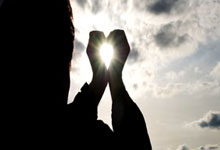 开云体育下载-EG碾压里昂，辛杜单局斩获MVP顶尖较量季后赛，强势挺进下一轮