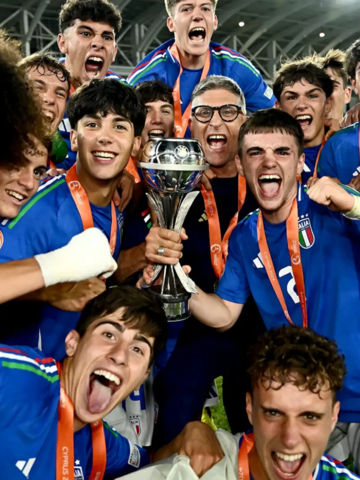 国际足球舞台上阵如云，球员实力对决热情高涨