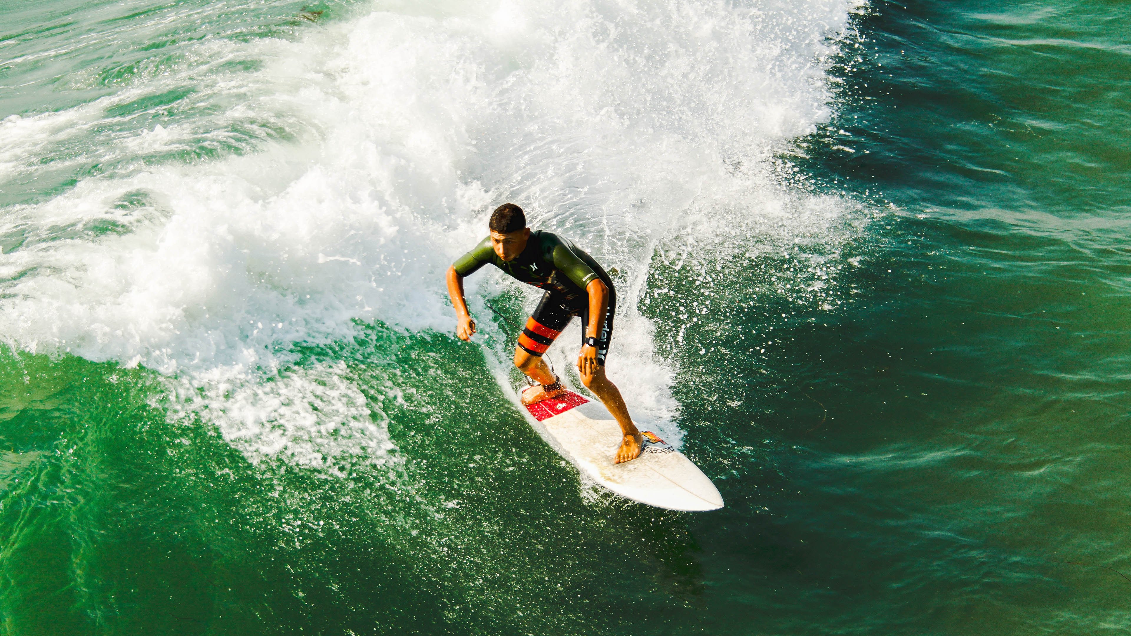 绿茵场上的觉醒，奥亚尔萨瓦尔爆发启示录，日本足球完胜背后的体系性胜利