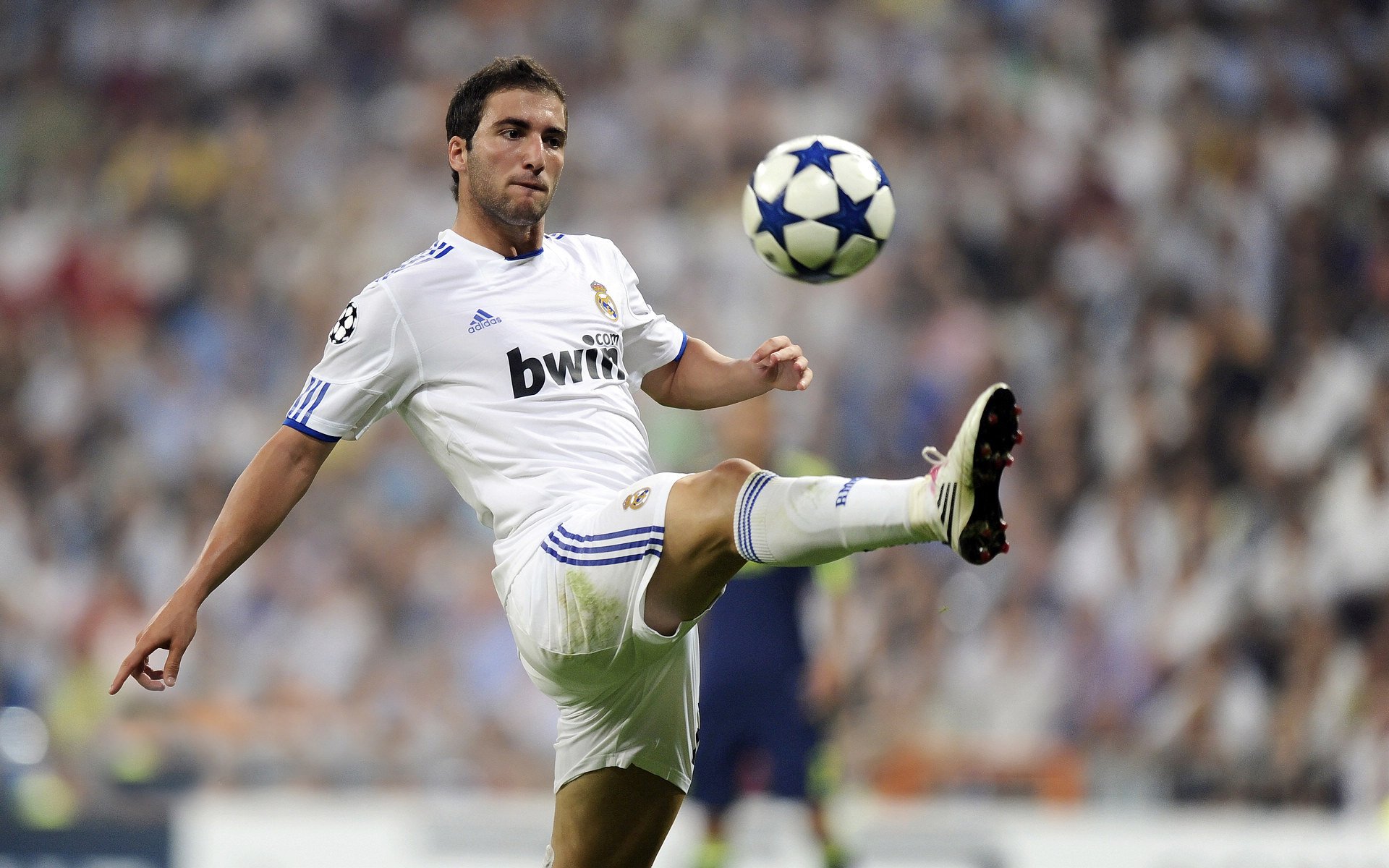 霍勒迪绝杀时刻，个人能力完全绽放，火箭险胜黄蜂的战术与意志